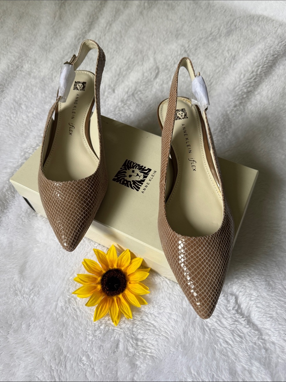 Anne Klein Brown Taupe Leather Slingback Pointed-Toe Kitten Heel NIB